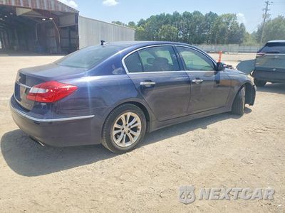 Trzecie zdjęcie samochodu z tyłu: 2013 HYUNDAI GENESIS 3.8L VIN:KMHGC4DD0DU234160 - miniatura