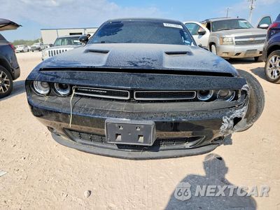 Piąte zdjęcie samochodu w środku: 2018 DODGE CHALLENGER SXT VIN:2C3CDZAG1JH322150 - miniatura