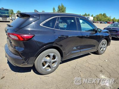 Trzecie zdjęcie samochodu z tyłu: 2023 FORD ESCAPE ST LINE SELECT VIN:1FMCU9NZXPUA40565 - miniatura