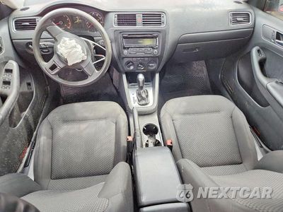 Zdjęcie 8 z 12 samochodu: 2013 VOLKSWAGEN JETTA BASE VIN:3VW2K7AJ1DM293796 - miniatura