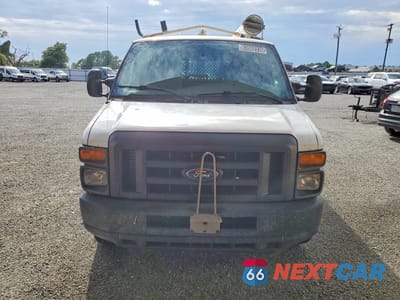 Piąte zdjęcie samochodu w środku: 2008 FORD ECONOLINE E350 VIN:1FTSE34L98DA15410 - miniatura