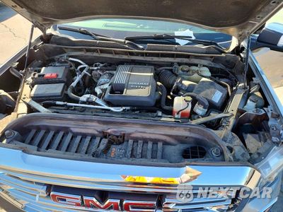 Zdjęcie 11 z 12 samochodu: 2020 GMC SIERRA K1500 SLT VIN:3GTU9DETXLG278602 - miniatura