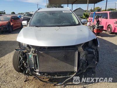 Piąte zdjęcie samochodu w środku: 2019 NISSAN ROGUE S VIN:5N1AT2MT1KC842435 - miniatura