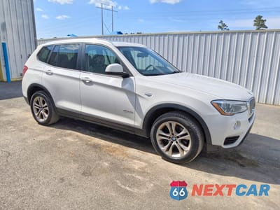 Czwarte zdjęcie samochodu z boku: 2017 BMW X3 XDRIVE35I VIN:5UXWX7C55H0U39890 - miniatura
