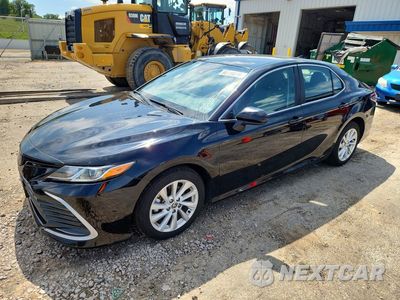 2023 TOYOTA CAMRY LE 4T1C11BK1PU088943 - główne zdjęcie licytacji z USA - miniatura