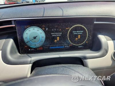 Zdjęcie 9 z 13 samochodu: 2023 HYUNDAI TUCSON LIMITED VIN:5NMJECAE0PH192628 - miniatura