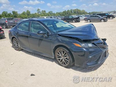 Czwarte zdjęcie samochodu z boku: 2023 TOYOTA CAMRY SE VIN:4T1G11AK9PU095920 - miniatura