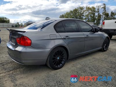 Trzecie zdjęcie samochodu z tyłu: 2010 BMW 328 XI VIN:WBAPK7C51AA457899 - miniatura