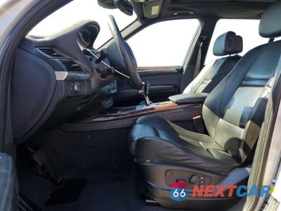 Zdjęcie 7 z 13 samochodu: 2011 BMW X5 XDRIVE50I VIN:5UXZV8C51BL418209 - miniatura