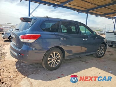 Trzecie zdjęcie samochodu z tyłu: 2016 NISSAN PATHFINDER S VIN:5N1AR2MM1GC604177 - miniatura
