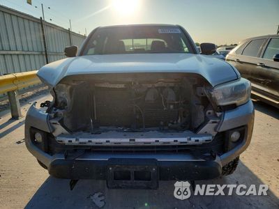 Piąte zdjęcie samochodu w środku: 2019 TOYOTA TACOMA TRD OFF-ROAD VIN:3TMCZ5AN9KM223017 - miniatura