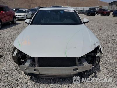 Piąte zdjęcie samochodu w środku: 2022 AUDI A4 PREMIUM PLUS 45 VIN:WAUEAAF48NN007174 - miniatura