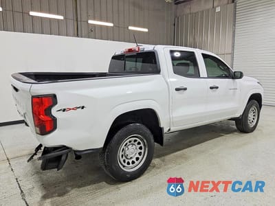 Trzecie zdjęcie samochodu z tyłu: 2023 CHEVROLET COLORADO VIN:1GCPTBEK3P1215016 - miniatura