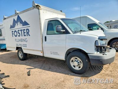Czwarte zdjęcie samochodu z boku: 2015 CHEVROLET EXPRESS BOX TRUCK VIN:1GB0G2CF3F1260505 - miniatura