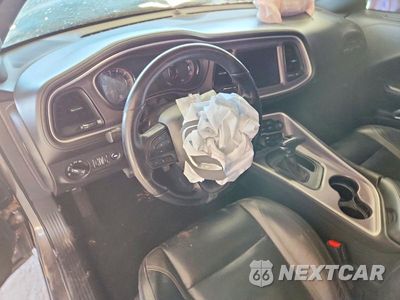 Zdjęcie 8 z 12 samochodu: 2020 DODGE CHALLENGER SXT VIN:2C3CDZAGXLH218386 - miniatura