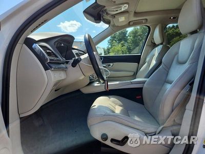 Zdjęcie 7 z 13 samochodu: 2020 VOLVO XC90 T5 MOMENTUM VIN:YV4102PK6L1555859 - miniatura