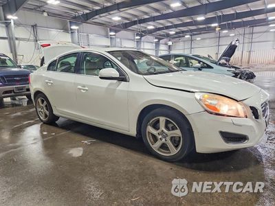 Czwarte zdjęcie samochodu z boku: 2013 VOLVO S60 T5 VIN:YV1612FH7D2189752 - miniatura