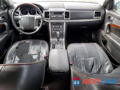 Zdjęcie 8 z 12 samochodu: 2012 LINCOLN MKZ VIN:3LNHL2GC7CR827385 - miniatura