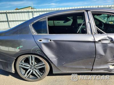 Zdjęcie 10 z 13 samochodu: 2013 HONDA 2JETSK W/T VIN:1HGCR2F5XDA138907 - miniatura