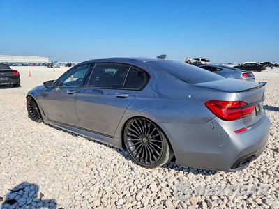 Drugie zdjęcie samochodu z przodu: 2018 BMW 750 I VIN:WBA7F0C55JGM24090 - miniatura