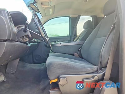 Zdjęcie 7 z 12 samochodu: 2008 CHEVROLET SILVERADO K1500 VIN:2GCEK19J781212816 - miniatura