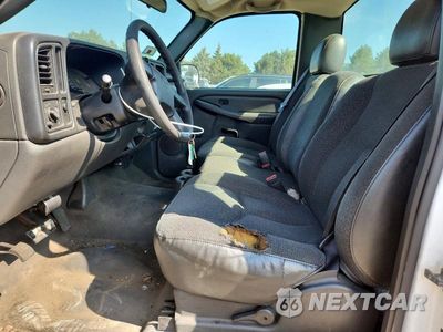 Zdjęcie 7 z 12 samochodu: 2004 CHEVROLET SILVERADO C2500 HEAVY DUTY VIN:1GCHC24U44E262311 - miniatura