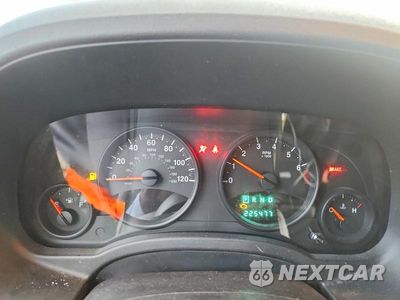 Zdjęcie 9 z 12 samochodu: 2013 JEEP PATRIOT LATITUDE VIN:1C4NJPFB9DD116638 - miniatura
