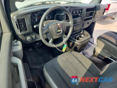 Zdjęcie 8 z 14 samochodu: 2025 CHEVROLET EXPRESS 2500 CARGO DELIVERY VAN VIN:1GCWGAFP9S1204549 - miniatura