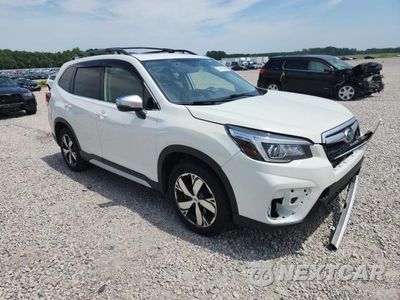 Czwarte zdjęcie samochodu z boku: 2020 SUBARU FORESTER TOURING VIN:JF2SKAXC2LH568363 - miniatura