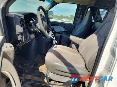 Zdjęcie 7 z 13 samochodu: 2007 GMC SAVANA G2500 VIN:1GTGG25V671176713 - miniatura