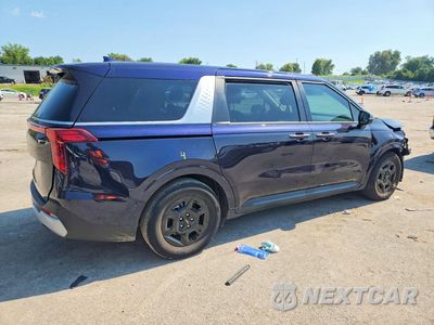 Trzecie zdjęcie samochodu z tyłu: 2025 KIA CARNIVAL LXS VIN:KNDNB5K35S6477687 - miniatura