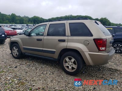Drugie zdjęcie samochodu z przodu: 2005 JEEP GRAND CHEROKEE LAREDO VIN:1J4GR48K55C674937 - miniatura