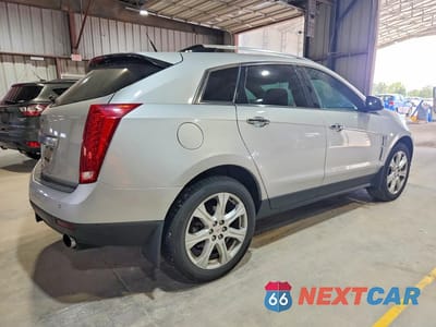 Trzecie zdjęcie samochodu z tyłu: 2011 CADILLAC SRX PERFORMANCE COLLECTION VIN:3GYFNBEY6BS572184 - miniatura