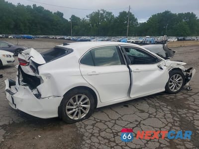 Trzecie zdjęcie samochodu z tyłu: 2021 TOYOTA CAMRY LE VIN:4T1C11AK4MU551123 - miniatura