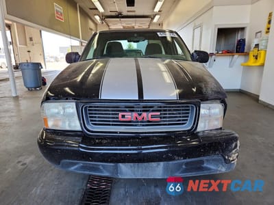 Piąte zdjęcie samochodu w środku: 2001 GMC SONOMA VIN:1GTCS195018151497 - miniatura