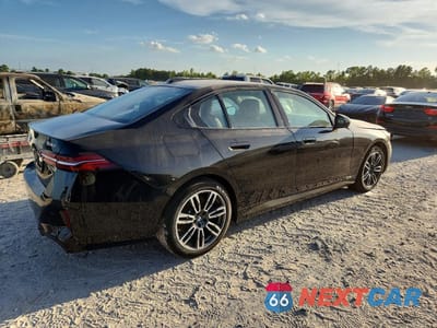 Trzecie zdjęcie samochodu z tyłu: 2026 BMW 530 XI VIN:WBA53FJ05TCW46035 - miniatura