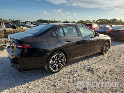 Trzecie zdjęcie samochodu z tyłu: 2026 BMW 530 XI VIN:WBA53FJ05TCW46035 - miniatura