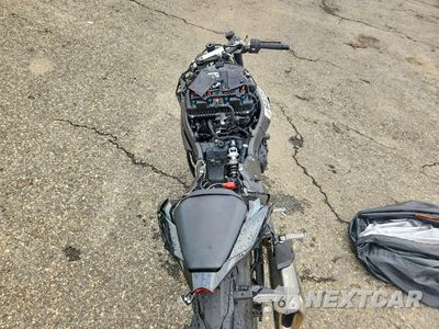 Zdjęcie 6 z 10 samochodu: 2026 KAWASAKI ZX1003 B VIN:JKBZXXB1XTA000352 - miniatura
