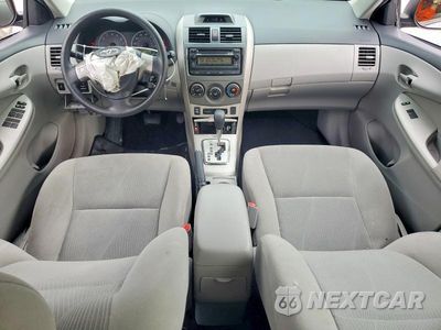 Zdjęcie 8 z 12 samochodu: 2012 TOYOTA COROLLA LE VIN:2T1BU4EE2CC837724 - miniatura