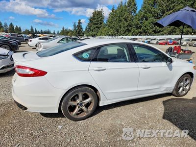 Trzecie zdjęcie samochodu z tyłu: 2016 FORD FUSION SE VIN:3FA6P0T95GR260328 - miniatura