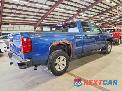 Trzecie zdjęcie samochodu z tyłu: 2015 CHEVROLET SILVERADO K1500 LT VIN:1GCVKREH5FZ303444 - miniatura