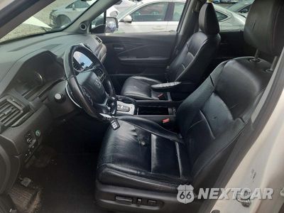 Zdjęcie 7 z 12 samochodu: 2019 HONDA PILOT TOURING VIN:5FNYF6H91KB007308 - miniatura