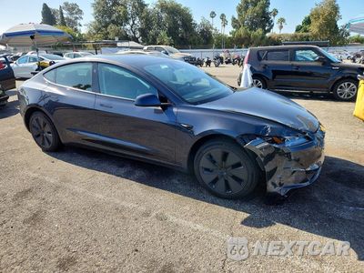 Czwarte zdjęcie samochodu z boku: 2025 TESLA MODEL 3 VIN:5YJ3E1EA9SF045271 - miniatura