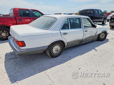 Trzecie zdjęcie samochodu z tyłu: 1988 MERCEDES-BENZ 420 SEL VIN:WDBCA35D1JA386655 - miniatura