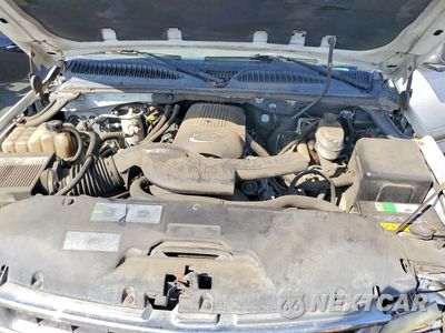 Zdjęcie 12 z 13 samochodu: 2004 CHEVROLET TAHOE C1500 VIN:1GNEC13T04J124429 - miniatura