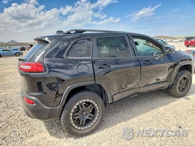 Trzecie zdjęcie samochodu z tyłu: 2018 JEEP CHEROKEE OVERLAND VIN:1C4PJMJX0JD502726 - miniatura