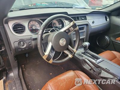Zdjęcie 8 z 12 samochodu: 2010 FORD MUSTANG VIN:1ZVBP8EN0A5178239 - miniatura