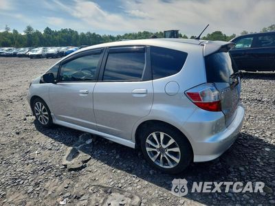 Drugie zdjęcie samochodu z przodu: 2013 HONDA FIT SPORT VIN:JHMGE8H5XDC007071 - miniatura