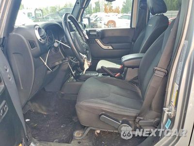 Zdjęcie 7 z 12 samochodu: 2018 JEEP WRANGLER UNLIMITED SAHARA VIN:1C4HJWEG4JL925115 - miniatura