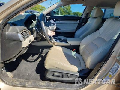 Zdjęcie 7 z 13 samochodu: 2018 HONDA ACCORD EXL VIN:1HGCV1F56JA191864 - miniatura